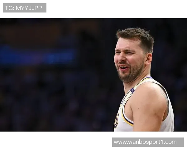 雷迪克透露东契奇詹姆斯今日进行个人技术训练东契奇健康状况良好